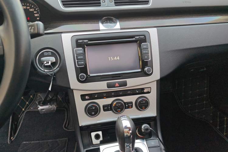 Used Volkswagen Magotan 2013 1.8TSI Prestige Model
