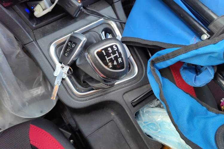 Used BAIC Weiwang M50F 2017 1.5L Standard Model
