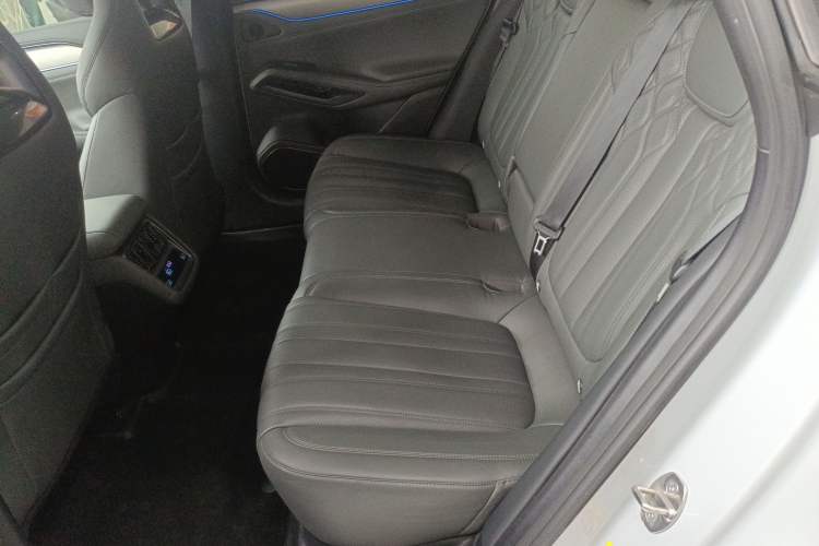 Used BYD Song L EV 2025 Intelligent Driving Version 662 km LiDAR Excellence Edition