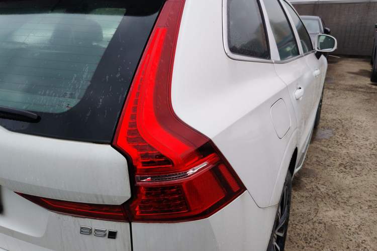 Used Volvo XC60 2024 B5 4x4 Smart Luxury Edition Right Rear Taillight