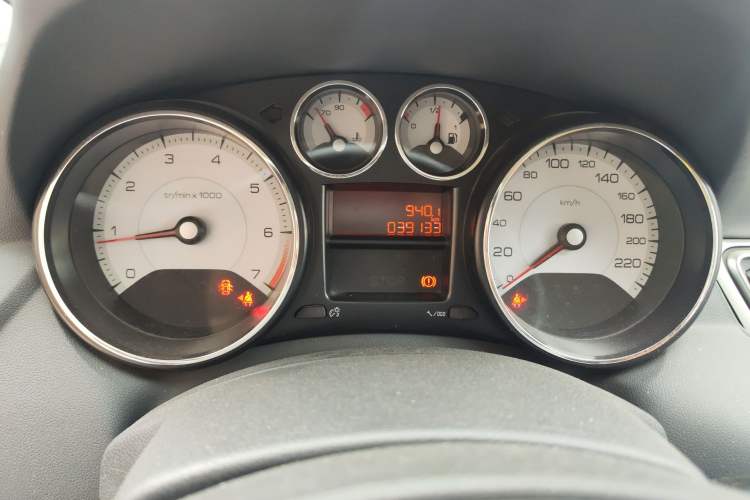 Used Peugeot 308 2014 Enjoy Edition Classic 1.6L Manual YouShang Model