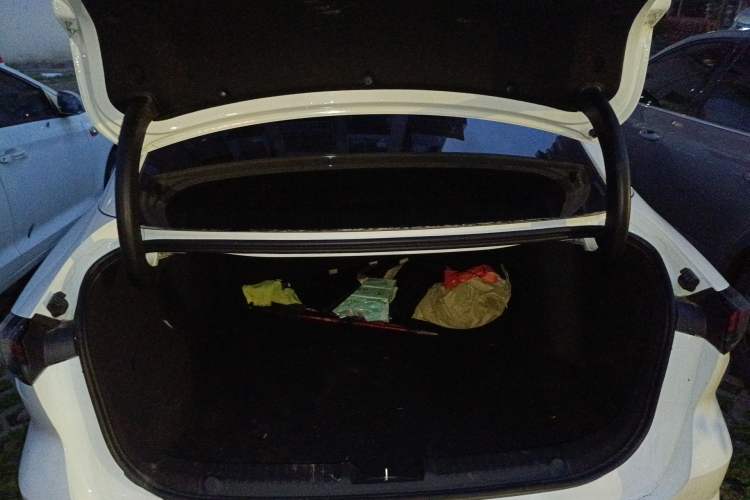 Used Geely Galaxy L6 2024 125km PLUS Dragon Edition