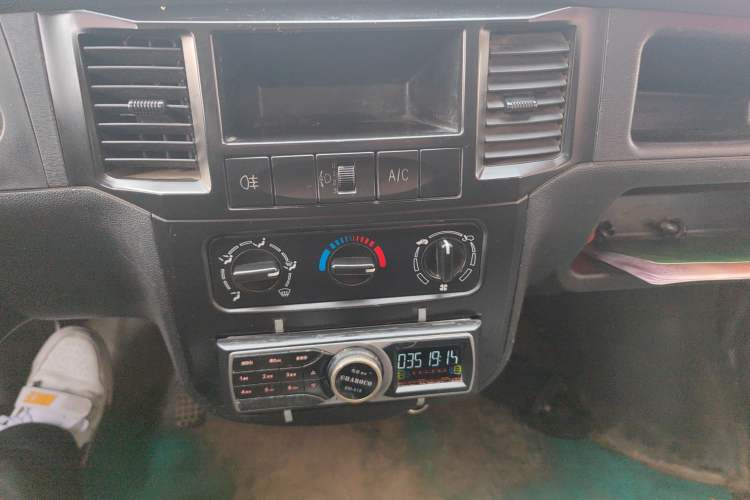 Used Wuling Zhiguang 2015 1.2L Practical LS-I Model