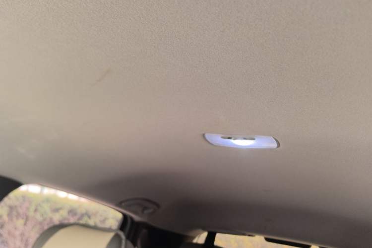 Used Honda Fit 2023 1.5L CVT Trend Edition Headliner