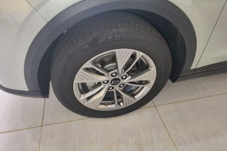 Used Bestune Yueyi 03 2025 565km Enjoy Edition Left Front Wheel Hub
