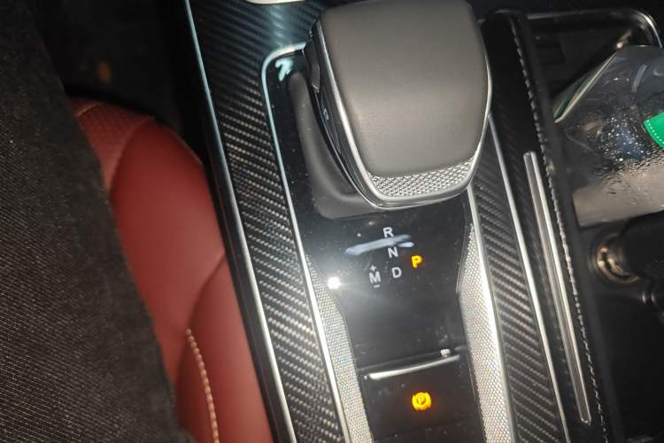 Used Hongqi HS5 2026 Model 2.0T Two-Wheel Drive Xuan Ying Edition
