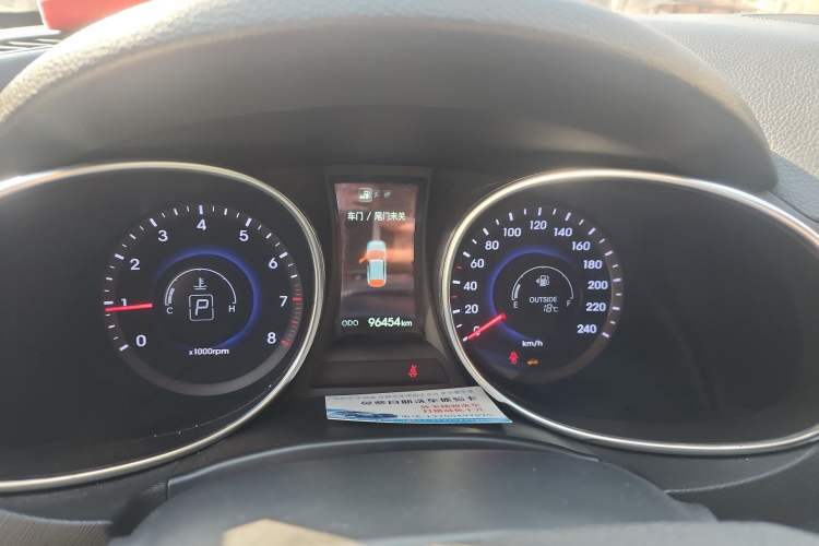 Used Hyundai Santa Fe 2015 2.0T Automatic Two-Wheel Drive Smart Version 5 Seats