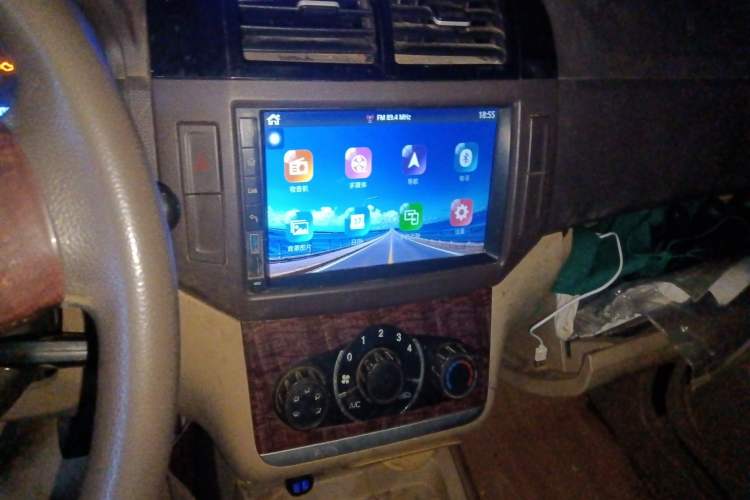 Used BAIC Weiwang M30 2015 1.5L Basic Version DAM15 Audio And AC Panel