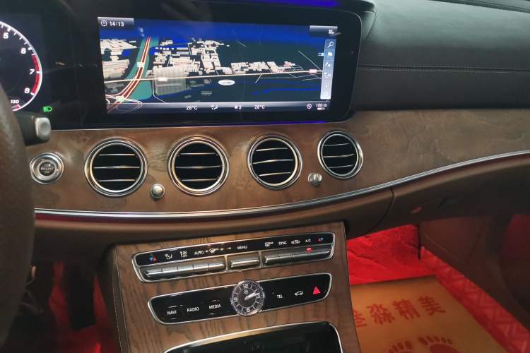 Used Mercedes-Benz E-Class 2018 Facelift E 300 L Luxury Edition
