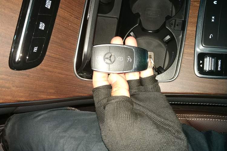 Used Mercedes-Benz GLC 2021 GLC 300 L 4MATIC Dynamic Model Vehicle Key