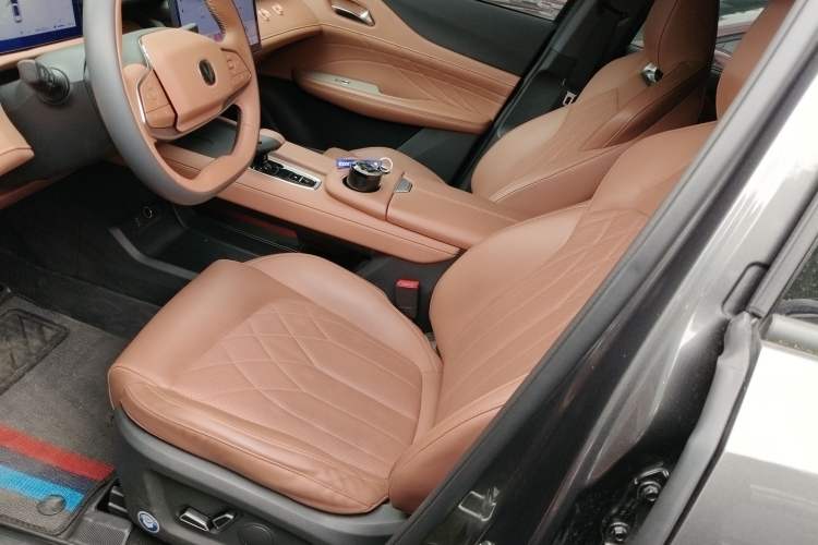 Used CHANGAN UNI-Z New Energy 2024 Blue Whale Smart Electric iDD 125km Beyond Edition Left Front Seat