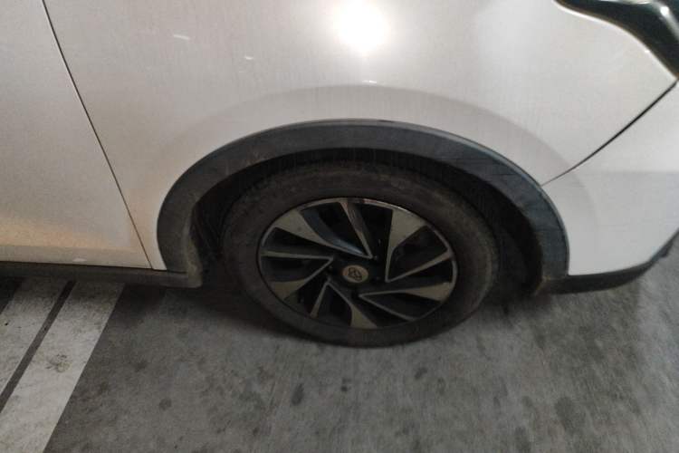 Used CHANGAN OSHAN A800 2017 1.6L Manual Comfort Model Right Front Wheel Hub