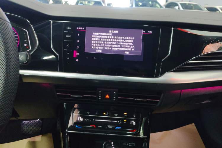 Used Volkswagen Passat 2024 380TSI Dragon Glory Edition Audio And AC Panel