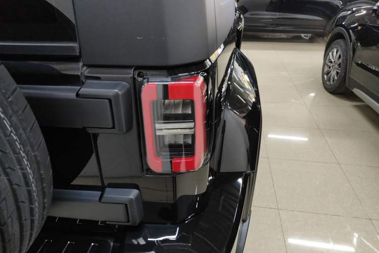 Used BAIC Off-Road BJ40 2020 2.0T Automatic Four-Wheel Drive Urban Hunter Edition Chivalrous Type Exterior 3