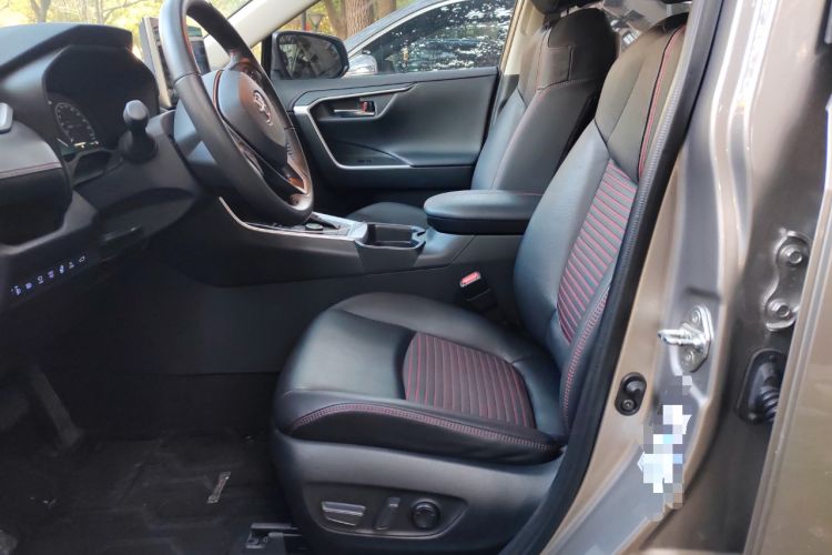 Used Toyota RAV4 Rongfang Plug-in Hybrid 2021 2.5L 4x4 Flagship Pro Left Front Seat