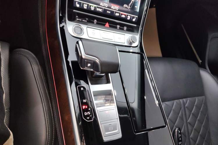 Used Audi A8 2022 A8L 50 TFSI quattro Comfort Edition Collector's Model
