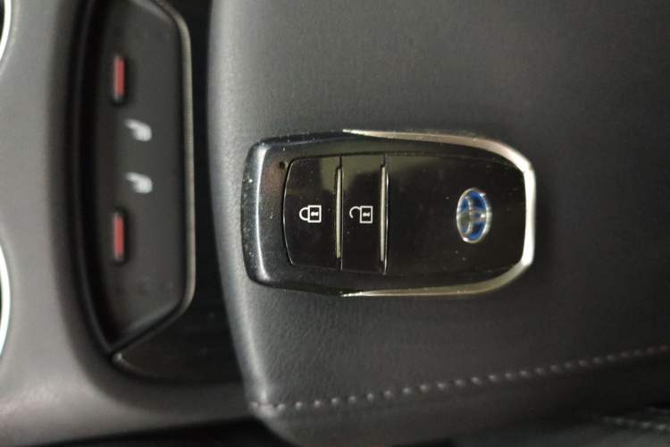 Used Toyota Harrier 2022 Dual-Engine 2.5L CVT Four-Wheel Drive Luxury Edition