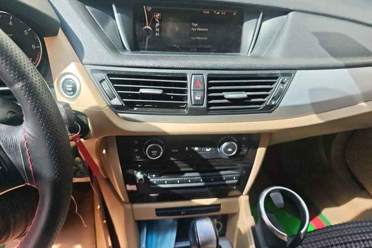 Used BMW X1 2013 sDrive18i Leading Model
