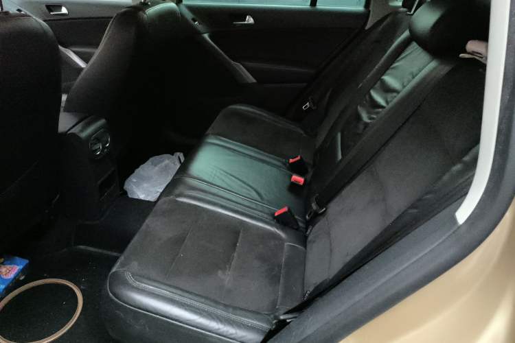 Used Volkswagen Tiguan 2012 2.0 TSI Automatic All-Wheel Drive Flagship Edition