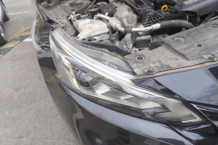 Used Nissan Teana 2020 2.0T XL Upper AD1 Smart Navigation Edition Right Front Headlight