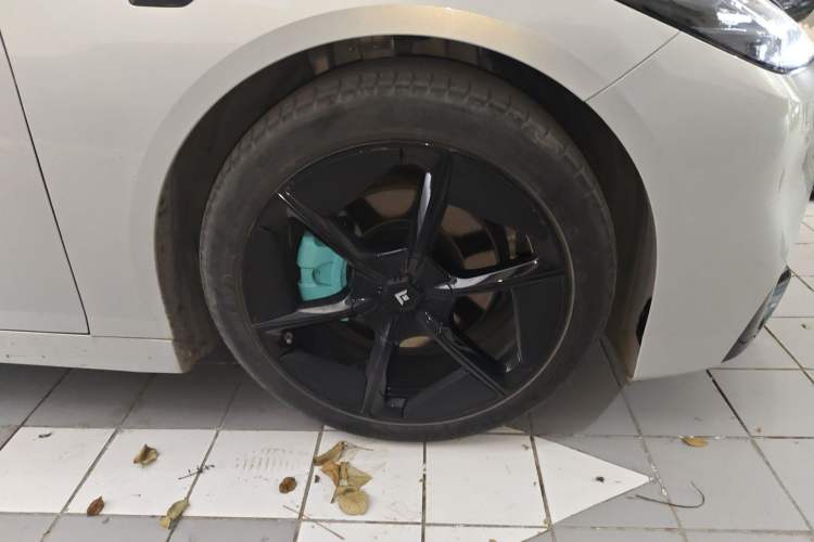 Used Hyptec GT 2023 560 Rear-Drive Seven-Wing Edition Right Front Wheel Hub