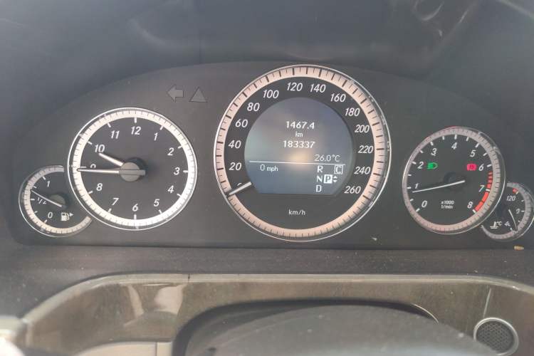 Used Mercedes-Benz E-Class 2009 E 300 Elegant Model