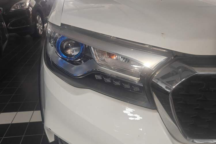 Used Haval H1 2016 Revised Version Blue Badge 1.5L AMT Luxury Edition