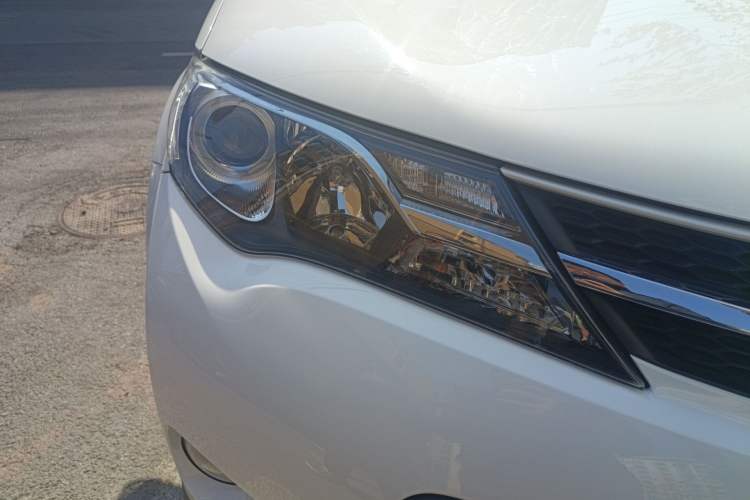 Used Toyota RAV4 2013 2.0L CVT Four-Wheel Drive New Edition