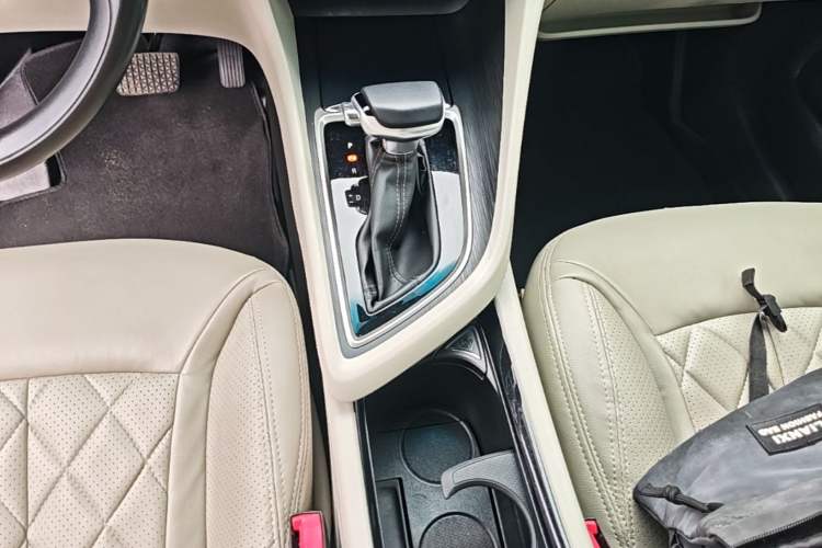 Used Buick GL6 2018 18T 6-Seater Elite Model
