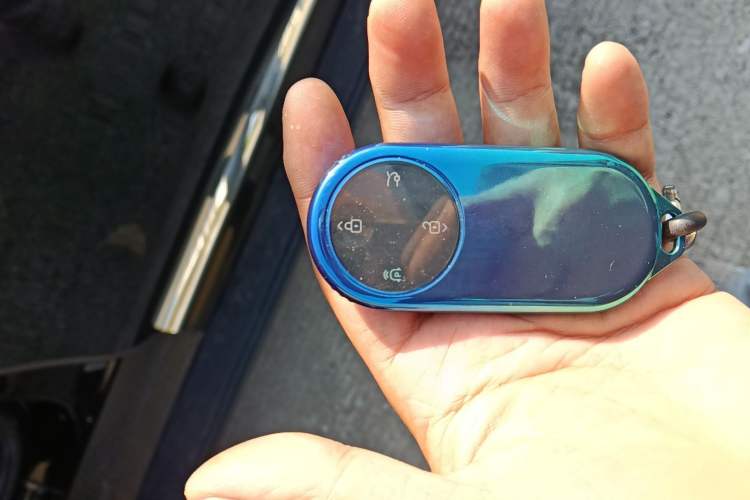 Used Hima AITO M8 2025 Extended-Range Ultra Version 53.4 kWh 6-Seater Edition
