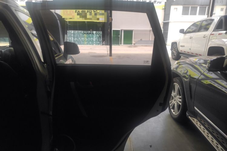 Used Chevrolet Captiva 2014 2.4L 4x4 Flagship Edition 7 Seats