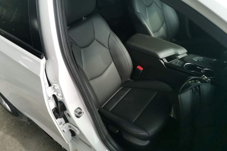 Used Cadillac CT4 2020 28T Fashion Edition Right Front Seat