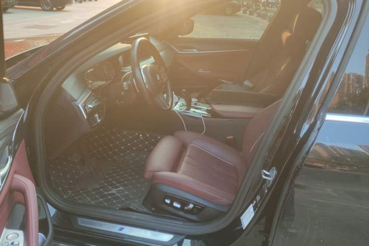 Used BMW 5 Series 2023 Restyled 530Li Luxury Edition M Sport Package