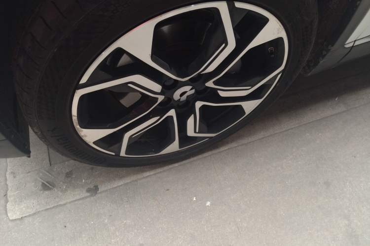 Used Nio ES8 2020 415 KM Signature Edition 7-Seater Version
