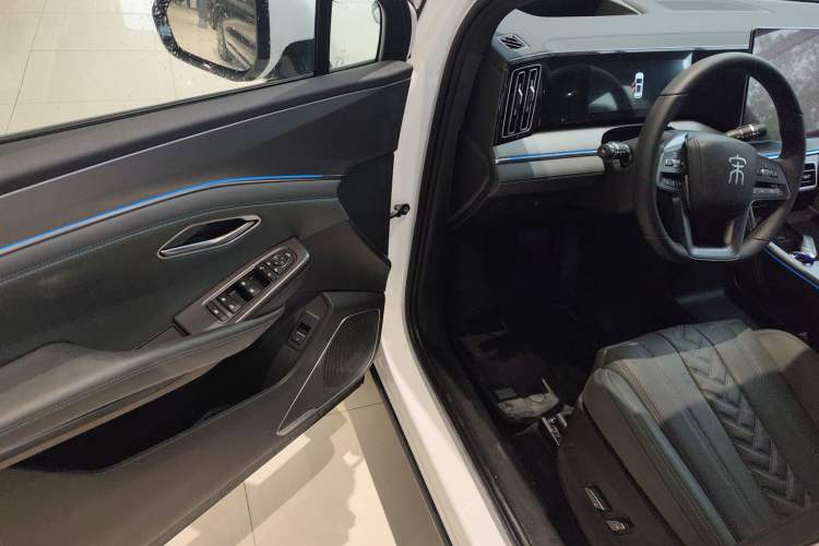 Used BYD Song L DM-i 2025 Intelligent Driving Version 160 km Excellence Edition Driver Seat