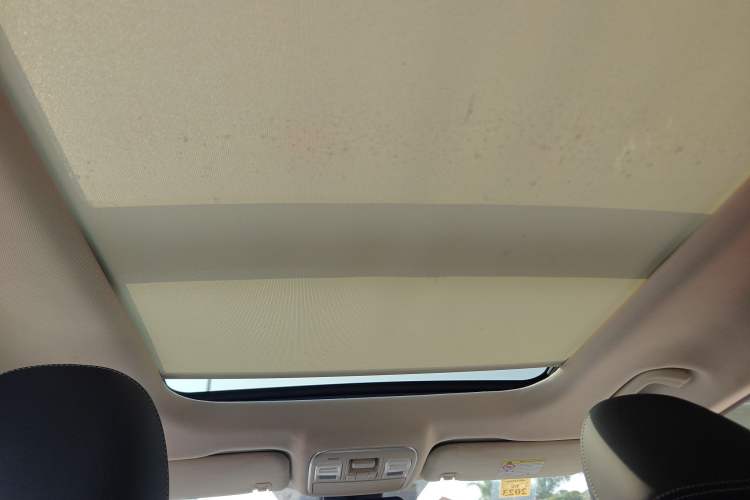 Used Geely Auto Emgrand X7 Sport 2018 1.8TD Automatic Two-Wheel Drive Smart 4G Connected Version
