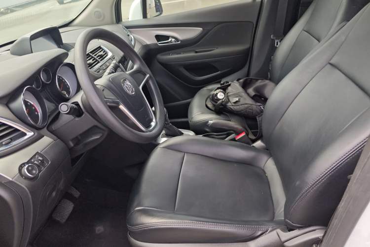 Used Buick Encore 2015 1.4T Automatic Two-Wheel Drive Urban Elite Version Left Front Seat