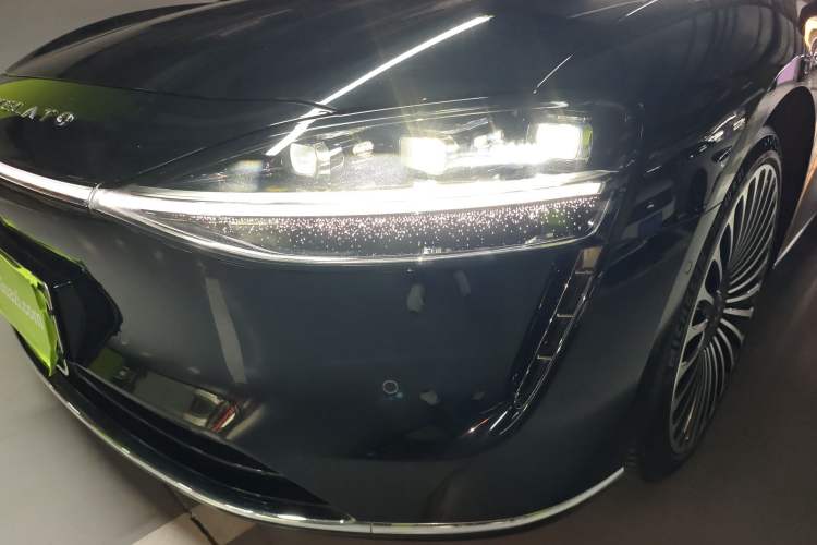 Used Hima Stelato S9 2024 All-Electric Ultra Four-Wheel-Drive Flagship Edition Left Front Headlight