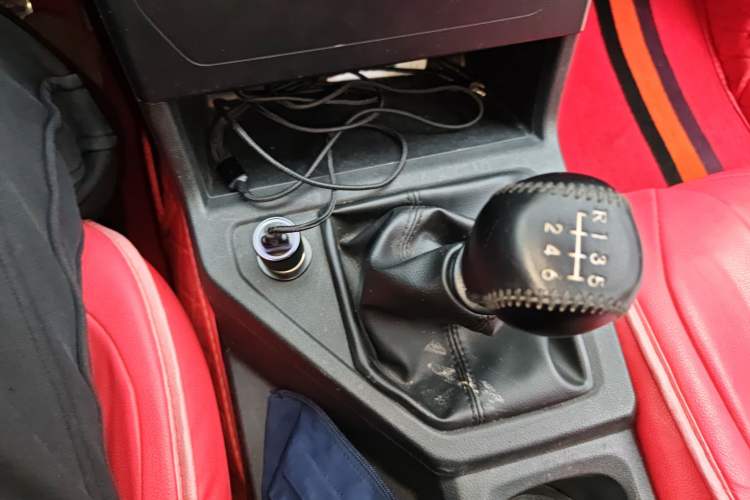 Used Wuling Hongguang PLUS 2019 1.5T Manual Standard Version 7 Seats
