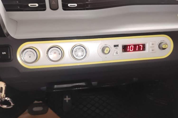 Used Wuling Hongguang MINIEV 2021 Macaron Premium Model – Lithium-NMC