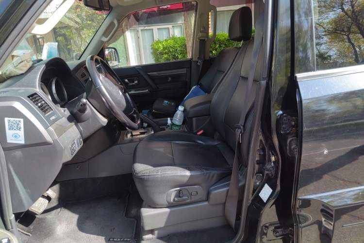 Used Mitsubishi Pajero 2016 3.0L Automatic Luxury Version China V Standard Left Front Seat