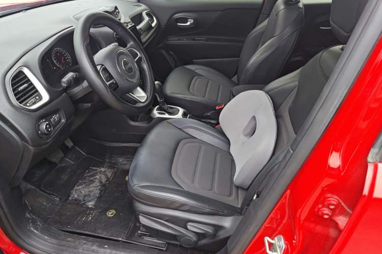 Used Jeep Renegade 2019 220T Automatic Leading Edition Left Front Seat