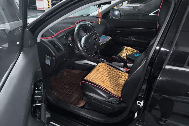 Used Peugeot 4008 2013 2.0L Two-Wheel Drive Luxury Version Left Front Seat