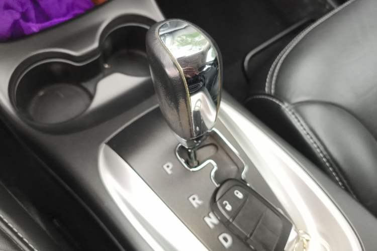 Used Dodge Journey 2013 2.4L Two-Wheel Drive Luxury Version

