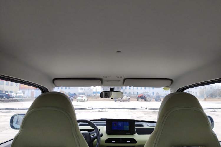 Used Geely Galaxy Panda 2024 Panda Mini 200km Endurance Bear
