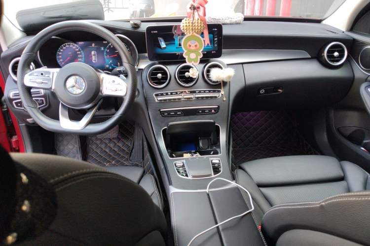 Used Mercedes-Benz C-Class 2020 Restyled C 200 L Fashion Edition Sport Version Center Console