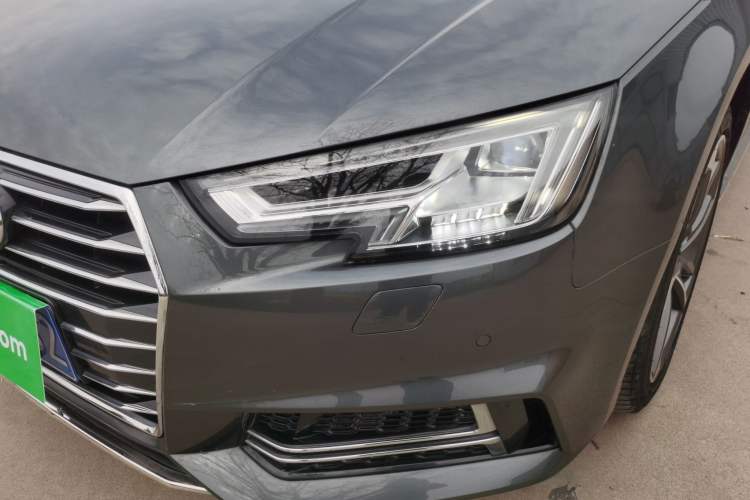 Used Audi A4L 2019 40 TFSI Ambition China VI
