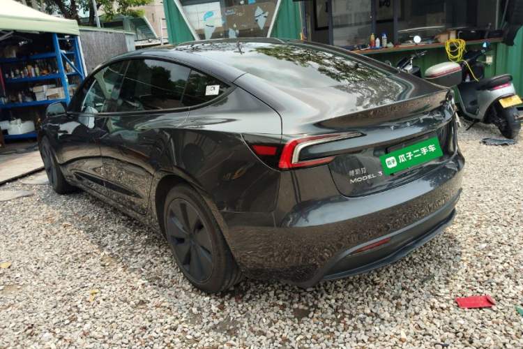 Used Tesla Model 3 2023 Rear-Wheel-Drive Version Exterior 2