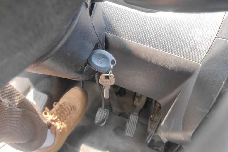 Used Wuling Rongguang 2012 1.5L Extended Basic Version Vehicle Key