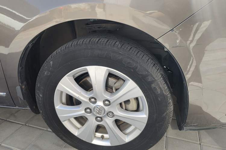 Used Buick GL8 2014 3.0L GT Luxury Business Haoya Edition Right Front Wheel Hub